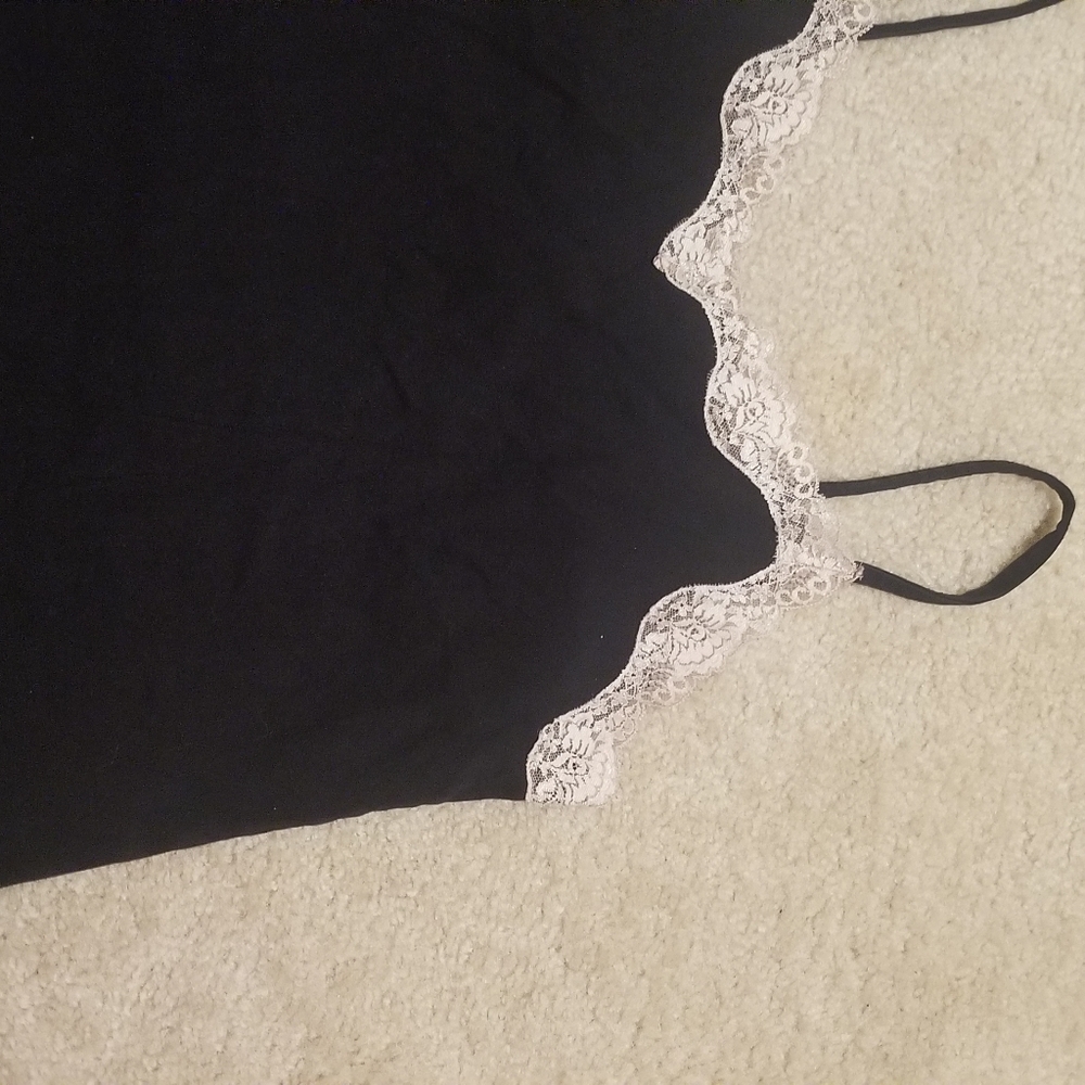 Lace trimmed tank top